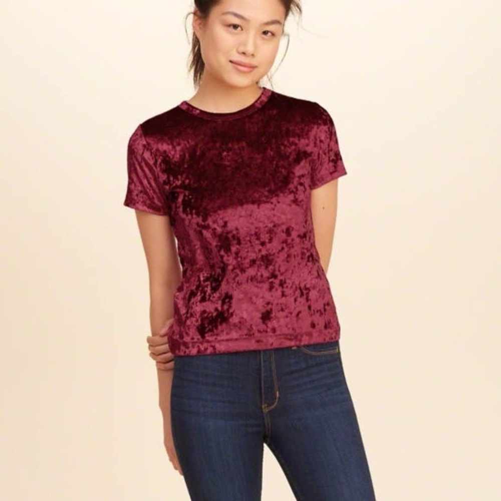 Hollister Velvet Red Short Sleeve Tee Classic Style